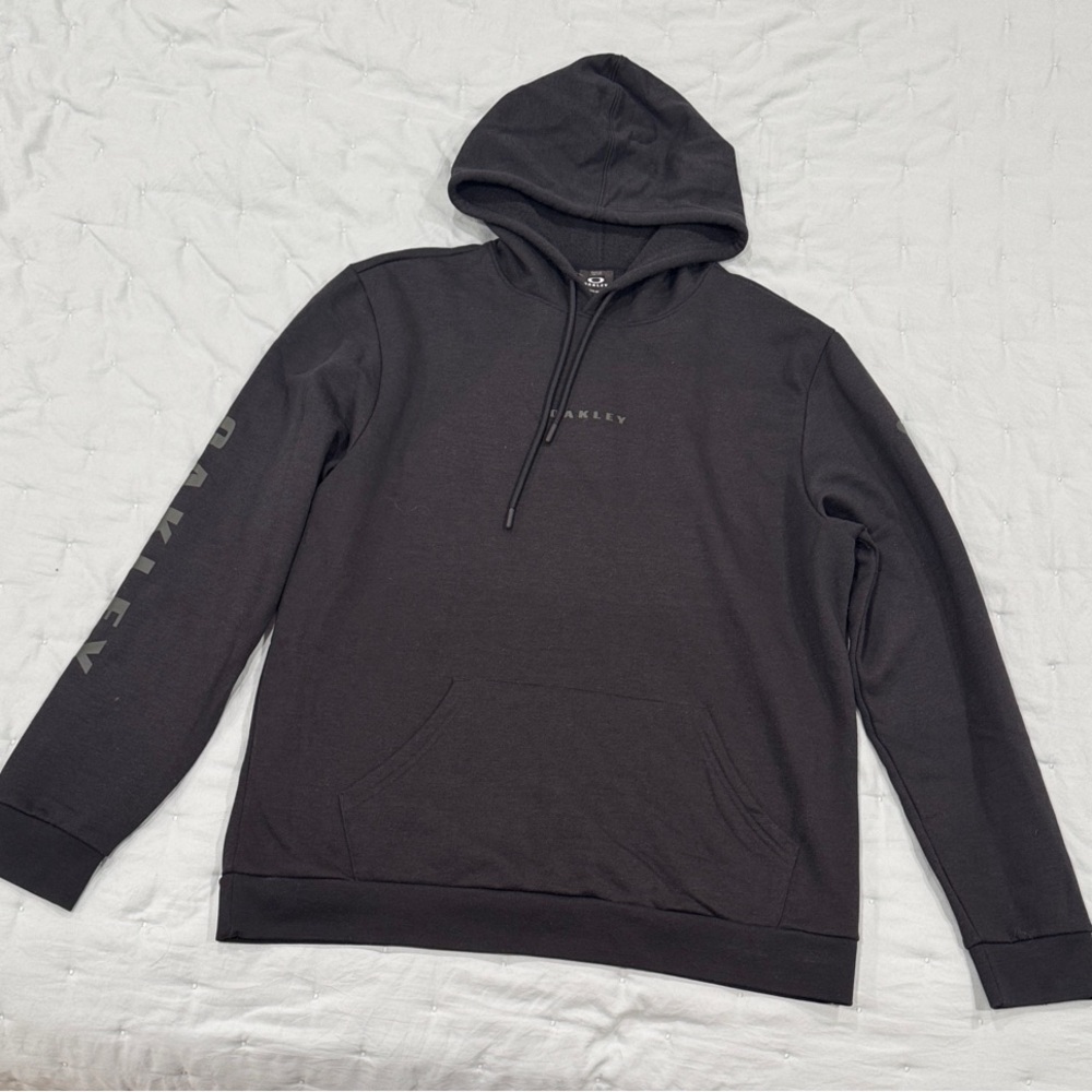 Oakley Men's Black Hoodie Size XL